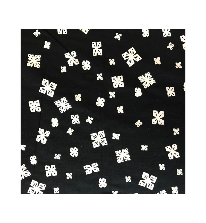 5066-black-and-white-2300